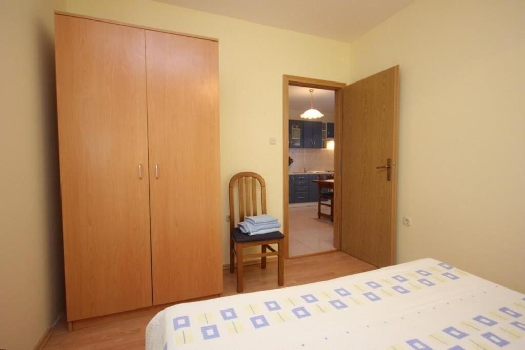 Apartments Zoki - Great Location Close To The Sea فيس المظهر الخارجي الصورة