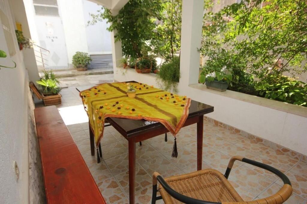 Apartments Zoki - Great Location Close To The Sea فيس المظهر الخارجي الصورة